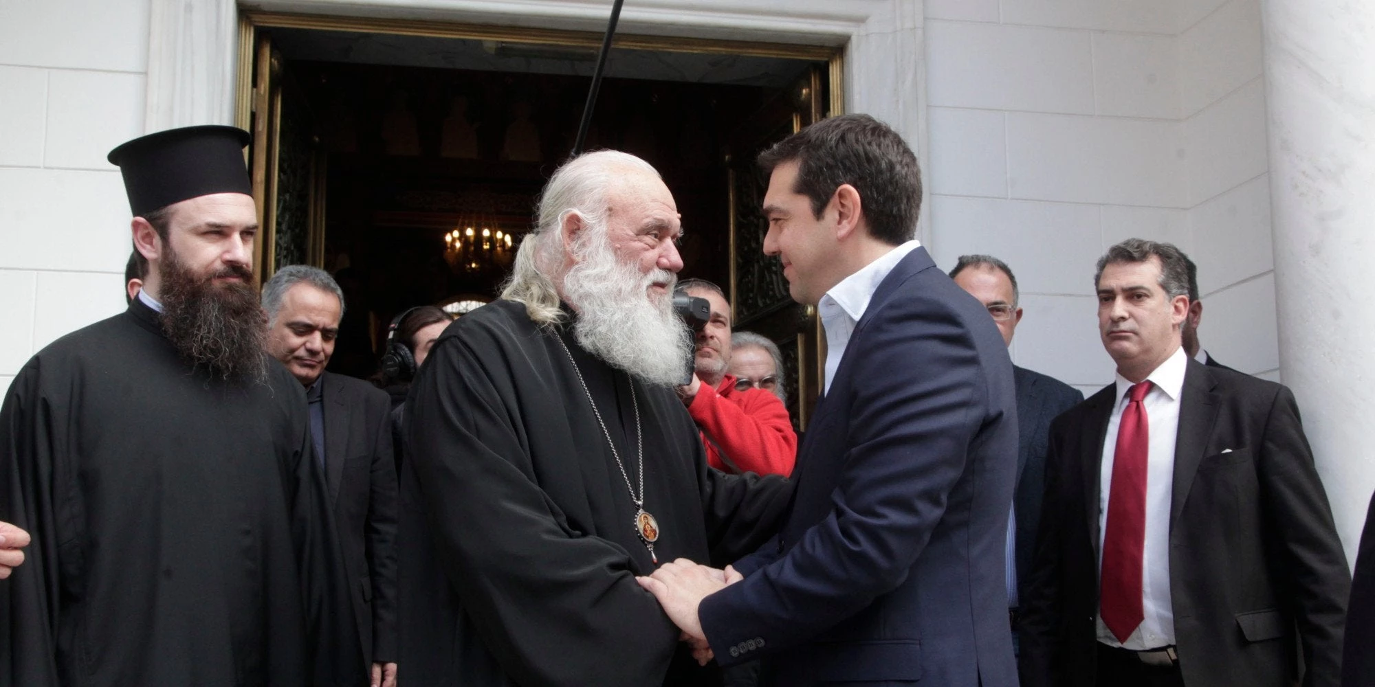 «Επιχείρηση» διαλύστε τον Ελληνισμό: «Σχίσμα» Εκκλησίας-Κράτους προανήγγειλλε ο Τσίπρας  – Στο στόχαστρο των ΣΥΡΙΖΑΝΕΛ η Ορθοδοξία, η ιστορία και οι παραδόσεις